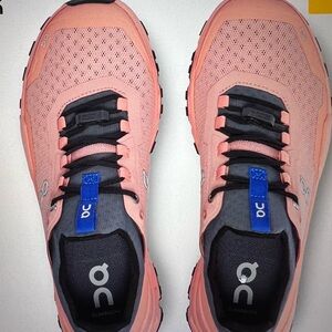 On running Cloudultra in Rose | Colbalt US size 9 (women’s)